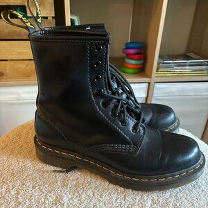 Black High Top Leather Lace Up Dr. Martens Sz 8